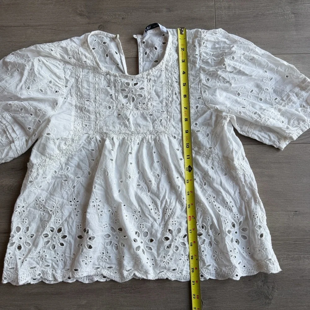 Zara White Eyelet Blouse - size medium